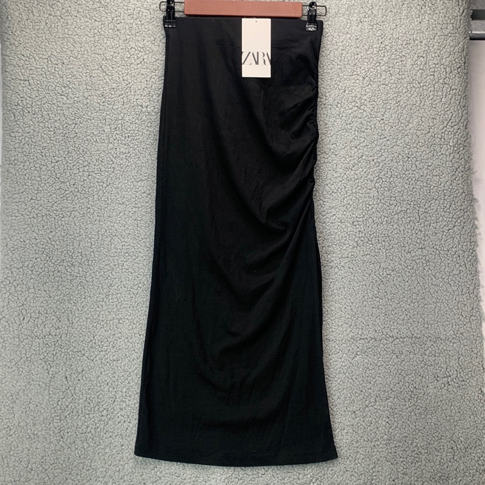 ZARA Midi Skirt Women’s Size S Black‎ Side Slit Open Hem Chic Casual